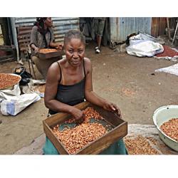vendeuse arachides - Maman Nzongo